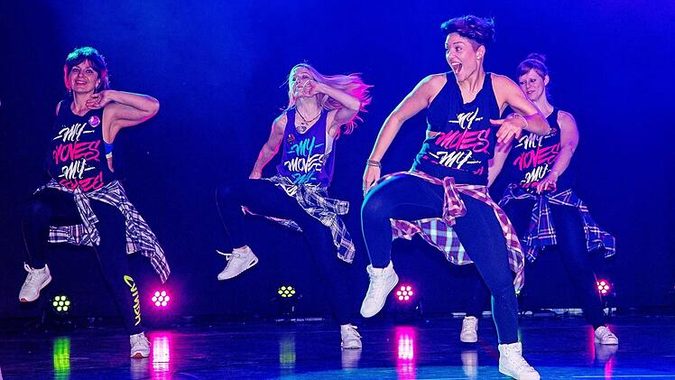 Zumba Crew, Tanzstudio Prestige Küps Foto: Klaus Gagel