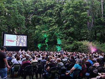Tiergarten Nürnberg: Open-Air-Kino im Zoo - Filme schauen zwischen Affen und Steinböcken