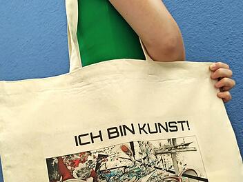 Der Erlös aus dem „Kulturbeutel“ kommt freischaffenden Künstlerinnen und Künstlern aus dem Landkreis zugute.