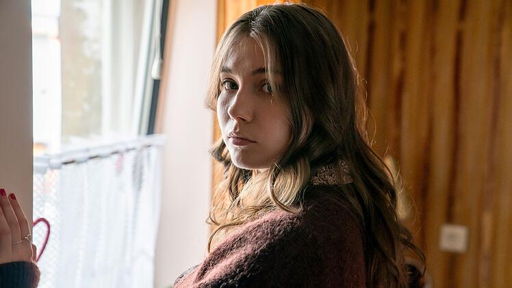 Oksana Kirilienko (Anastasiia Nikitenko) gerät in eine gefährliche Situation.