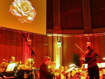 Ein Konzert der Extraklasse gab das Kurorchester im Max-Littmann-Saal.  Foto: Werner Vogel