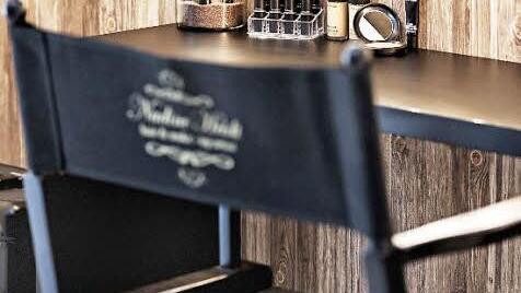 Im Salon gibt es einen extra Make-up-Bereich.