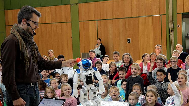 Folgt dem roten Ball