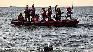 Sportler aus Polen schwimmt 160 Kilometer durch die Ostsee
