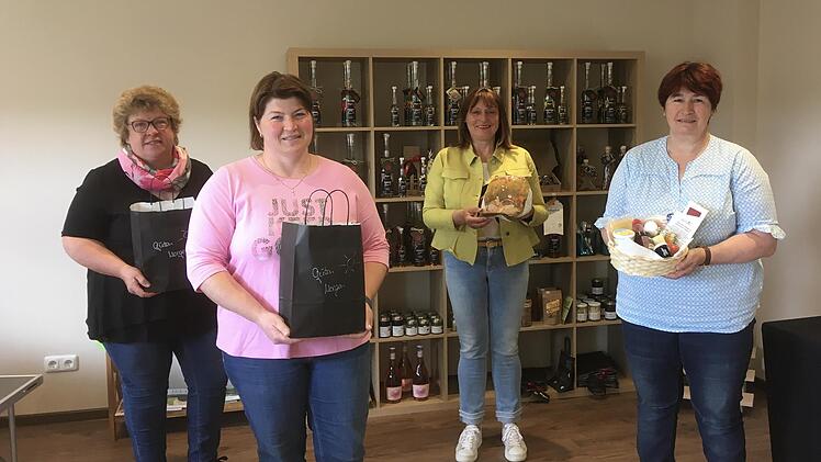 Das Landfrauen-Frühstück kam gut an (von links): Kerstin Neder (Ortbäuerin Thulba), Steffi Kirchner (Brennerei Bürger), Edeltraud Häusler (Kreisbäuerin) und Helene Greubel (stellv. Kreisbäuerin).