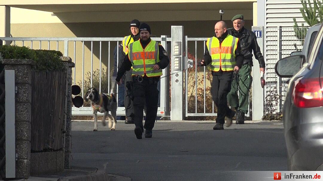 Vermeintlicher sexueller Übergriff in Heroldsberg - Polizei sucht mit Mantrailing Hund nach Täter