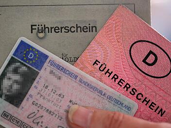 Union und SPD wollen einem Medienbericht zufolge den Führerschein als Strafe auch bei Delikten wie Diebstahl einziehen. Symbolbild: dpa