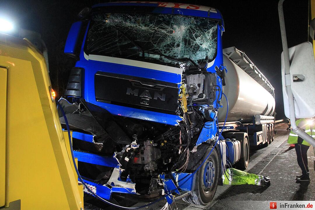 Unfall mit Gefahrgut-Laster auf der A3 bei Höchstadt