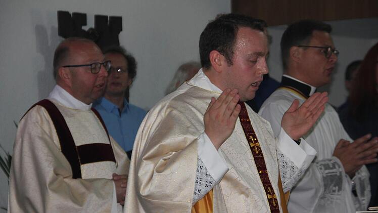 Tobias Fehn während des Gottesdienstes. Foto: Veronika Schadeck