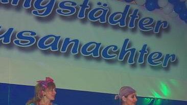 Der erste B&uuml;ttenredner-Roboter der Welt ("N&ouml;lla" Wolfgang Baumann) funktioniert mit USB-Kabelanschluss.