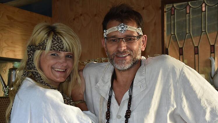 Anja und Matthias versorgten die Gäste an der Weinbar.