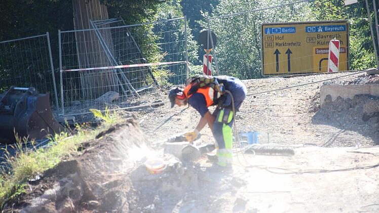 Arbeiten an der Südbrücke  Foto: Friedwald Schedel