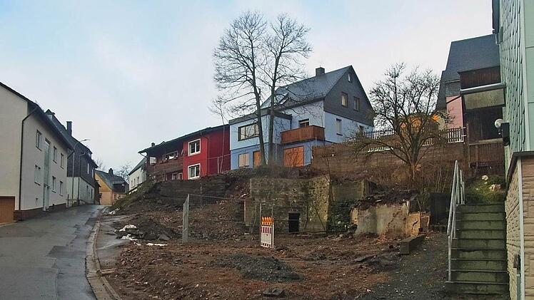 ... und danach. Der Platz wird noch angelegt. Marktgemeinde Nordhalben