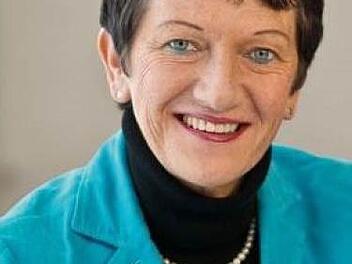 Inge Aures