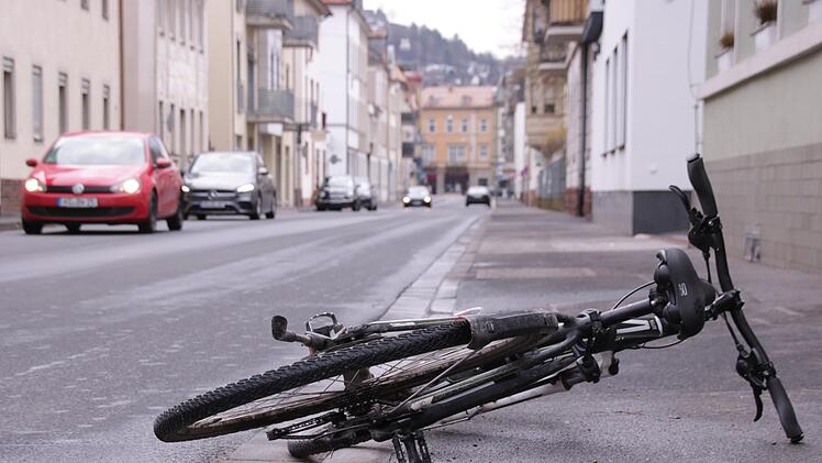 Im Landkreis Bad Kissingen hat sich die Zahl der Radunfälle seit 2017 verdreifacht. Ein Radfahrer ist 2020 infolge eines Unfalles sogar gestorben. Foto: Benedikt Borst