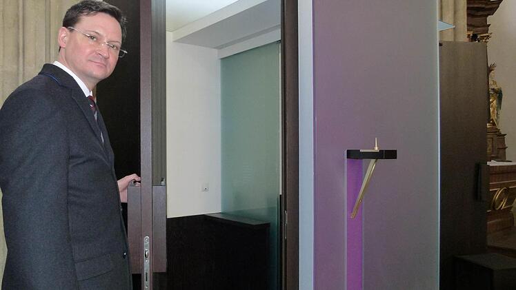 Für Pfarrer Matthias Bambynek ist der neue Beichtraum ein Angebot der individuellen Seelsorge.
