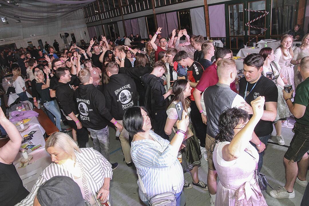 Susal – Die Partyhexe