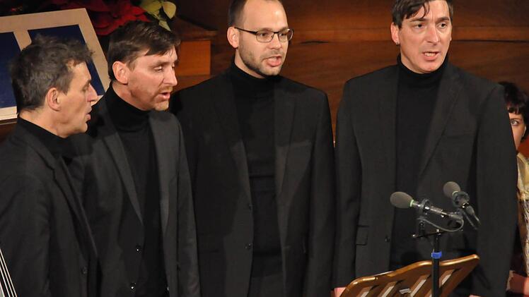 A capella sangen die Gebrüder Richl mehrstimmig zauberhafte Weisen.