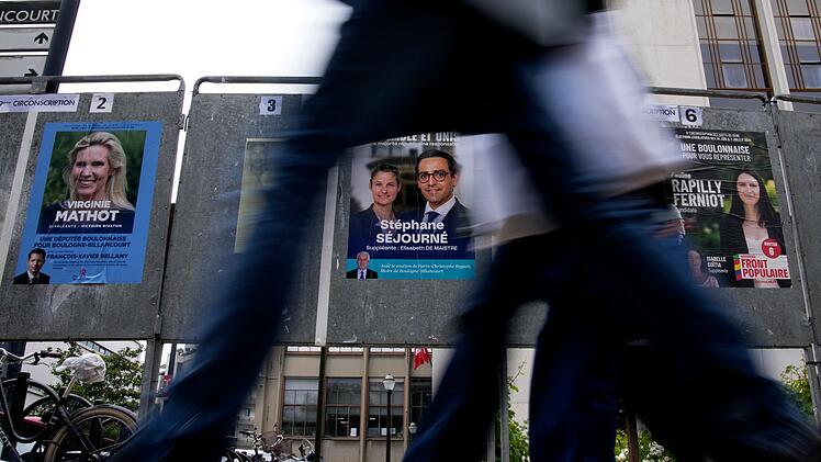 Regierungskrise in Paris