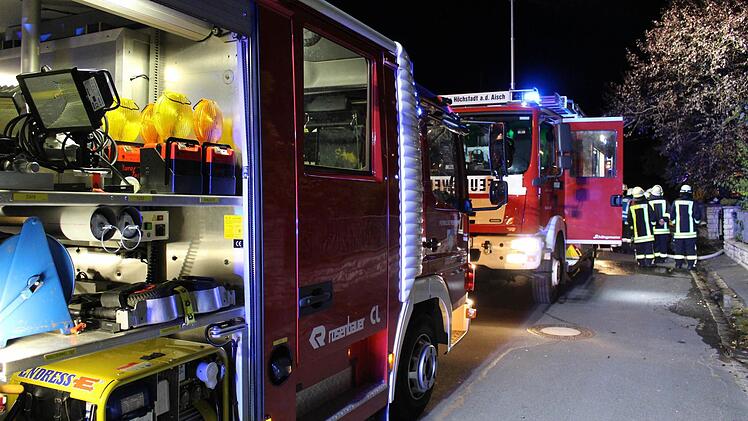 Brand in der Bergstraße in Höchstadt. Foto: Andreas Dorsch