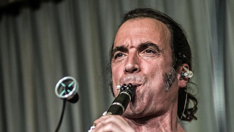 Coburg-Debüt: Das Ensemble "Trams des Balkans" beeindruckte die Zuhörer bei "Leise am Markt".Foto: Jochen Berger