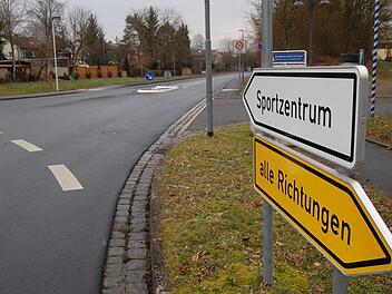 Hinter dem Sportzentrum Hammelburg soll der neue Schulcampus entstehen. Foto: Archiv Wolfgang D&uuml;nnebier