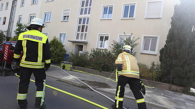 Ein kleiner Brand in einem Keller in der Adam-Krafft-Straße in Bamberg hat am Donnerstag einen Polizei- und Feuerwehreinsatz ausgelöst. Foto: News5 / Herse