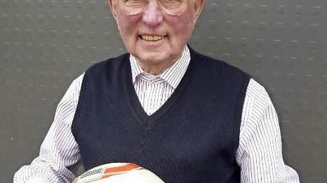 Herbert Kalb, der am Montag, 27. April, 85 Jahre alt wird, hat Fußballgeschichte im Kreis Kronach geschrieben.  Foto: Gerd Fleischmann