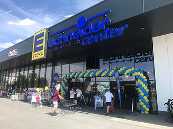 Bayreuth: Edeka hat "Super-Center" eröffnet - neue Mega-Filiale bietet Hofladen und 40.000 Produkte