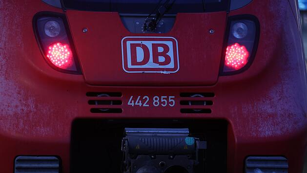 Kreis Kronach: Zug kollidiert mit Auto - Fahrer war betrunken
