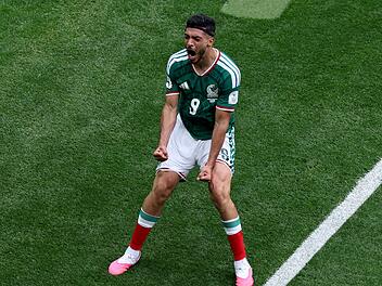 Mexiko gewann das Auftaktspiel der WM gegen S&uuml;dafrika mit 2:0. Ein Tor steuerte Raul Jimenez bei.