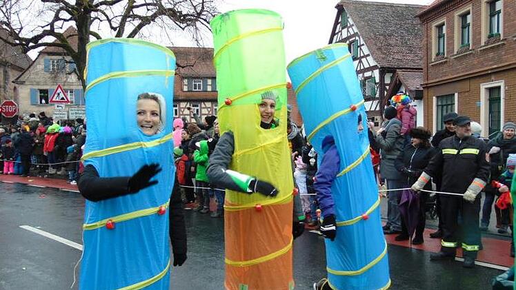 So wird aus einem Spieltunnel ein sauberer Schlot.  Petra Malbrich