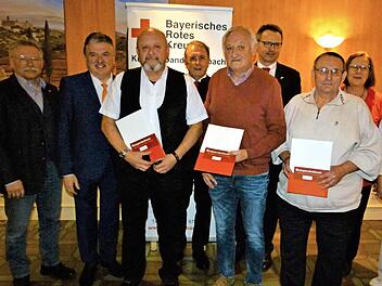 Sie haben 150 und 200 Mal Blut gespendet.