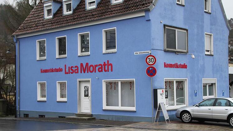Kosmetik II: Beauty-Salon in der Sinnau, Ecke VR-Bank Foto: Ulrike Müller