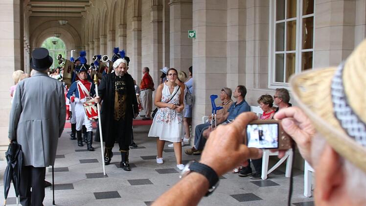 Eindrücke vom Rakoczy-Ball mit Gläser-Polonaise. Foto: Ralf Ruppert