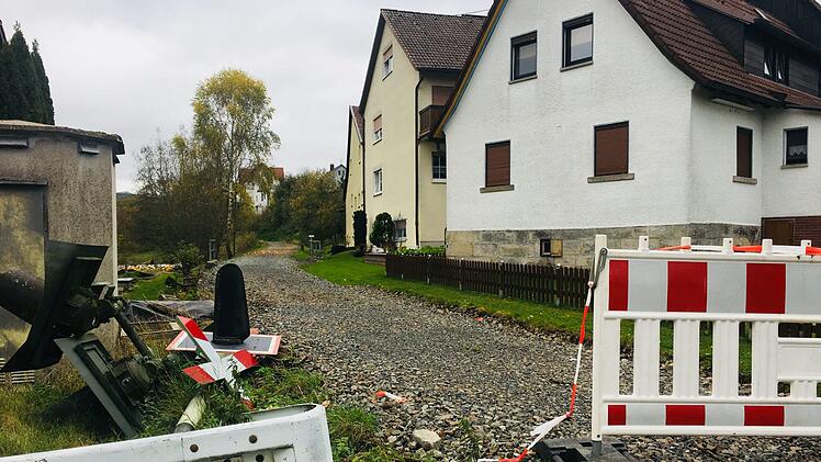 Soll im kommenden Jahr asphaltiert werden: Der neue Radweg im Sinntal entlang der ehemaligen Bahntrasse. Über die Folgekosten wurde in der Bürgerversammlung in Oberbach diskutiert. Sebastian Schmitt