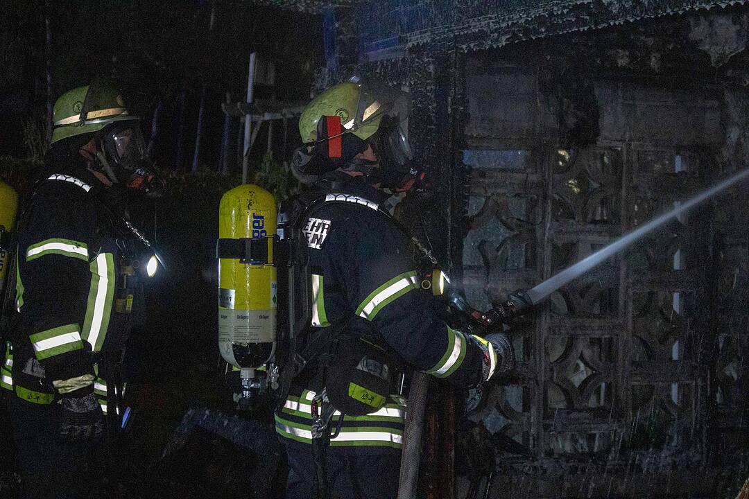 Feuerwehr-Einsatz nach Verpuffung in privater Sauna