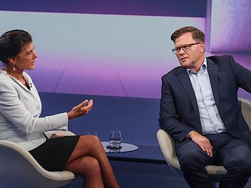 Sahra Wagenknecht und Carsten Schneider stritten bei "Maischberger" &uuml;ber die Deutung des Wahlergebnisses von Sachsen-Anhalt.