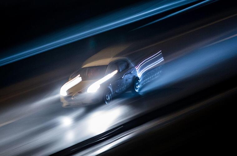 Coburg: Angetrunkene SUV-Fahrerin (38) kracht in Auto und begeht Fahrerflucht