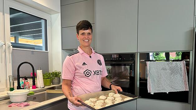 "Das perfekte Dinner" auf VOX in M&uuml;nster: Julia sorgt f&uuml;r gro&szlig;e R&uuml;hrung am Dinner-Tisch