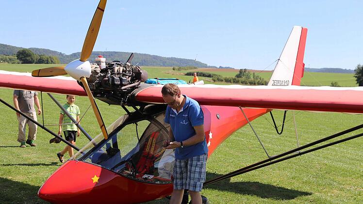 Flugplatzfest des LSC Forchheim in Dobenreuth. Foto: Franz Galster