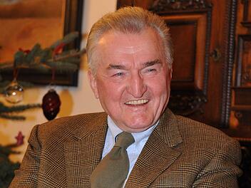 Greift mit 71 Jahren noch einmal an: Helmuth Jungbauer, der frühere Herausgeber des Fränkischen Tag, möchte die CSU zu alter Stärke führen.   Foto: Ronald Rinklef