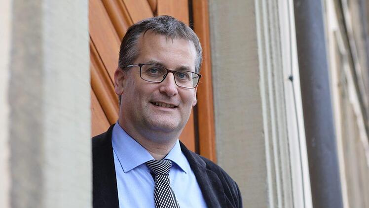 Bertram Felix blickt auf seine dritte Amtszeit als Finanzreferent der Stadt Bamberg.  Foto: Ronald Rinklef