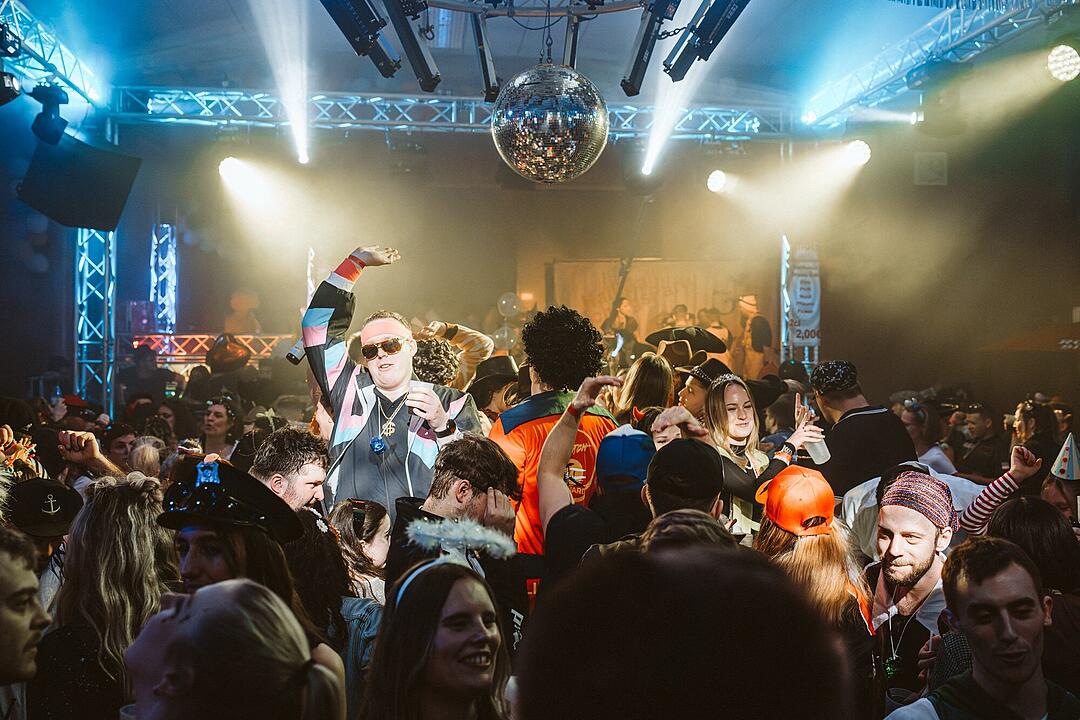 DJ Franky und DJ Matze lie&szlig;en die Halle beben!