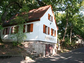 Das städtische Petersbeckskellerhäuschen ist eines der Prunkstücke am Kellerberg. Fotos: Evi Seeger
