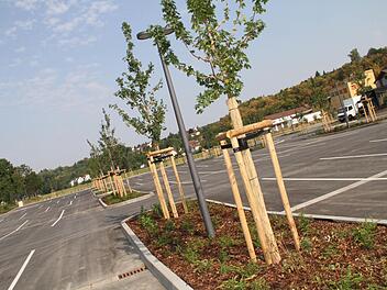 Innerhalb von nur 18 Wochen Bauzeit wurden die bestehenden Parkplätze von 99 auf 215 Stellplätze erweitert. Foto: Gerda Völk