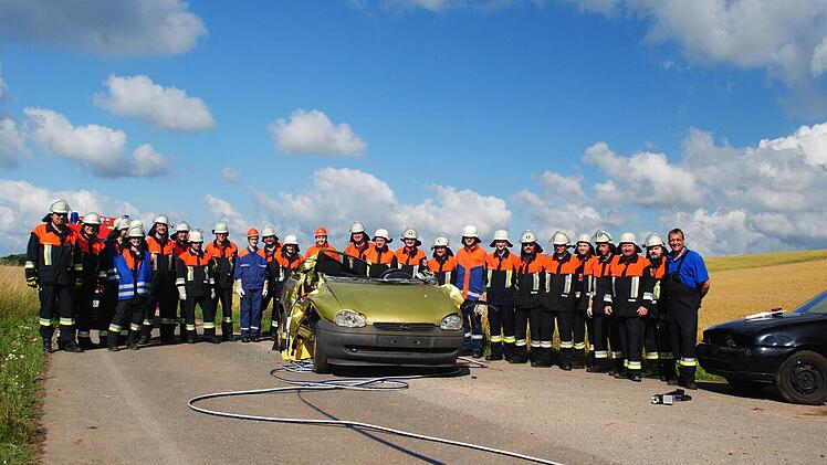 Die Feuerwehr Untersiemau hat derzeit 52 akitve Mitglieder, darunter sind drei Jugendliche und drei Frauen.  Foto: Feuerwehr Untersiemau