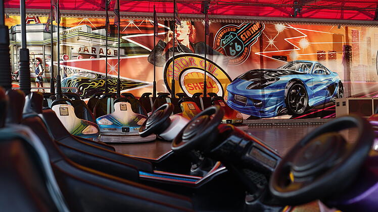 Coburg: Frühlingsfest 2022 eröffnet - Fahrgeschäfte, Atrraktionen & Co. - das wird geboten