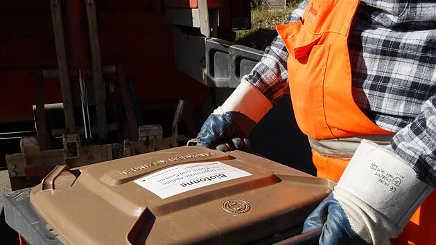 Mitarbeiter der M&uuml;llabfuhr im Landkreis Bad Kissingen angefahren