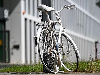 Ghost-Bike